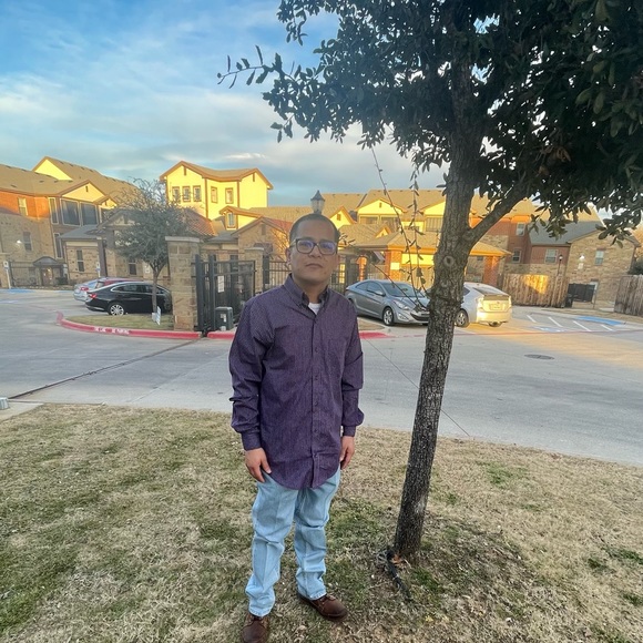 Meet your Posher, Juan - Picture 1 of 1